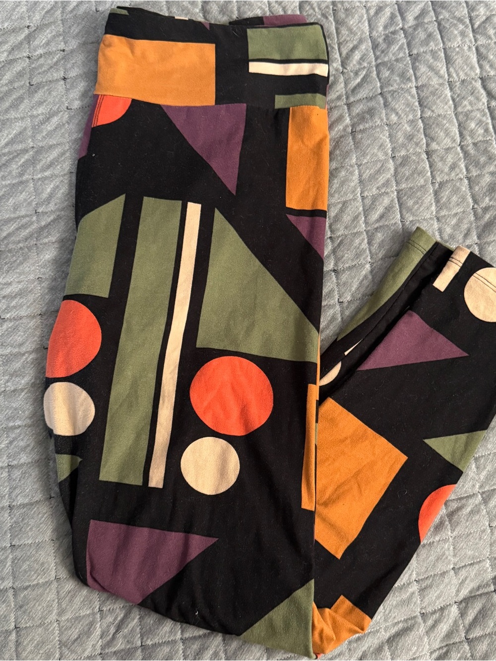Lularoe Fall Geometric Pattern Tall & Curvy Leggings